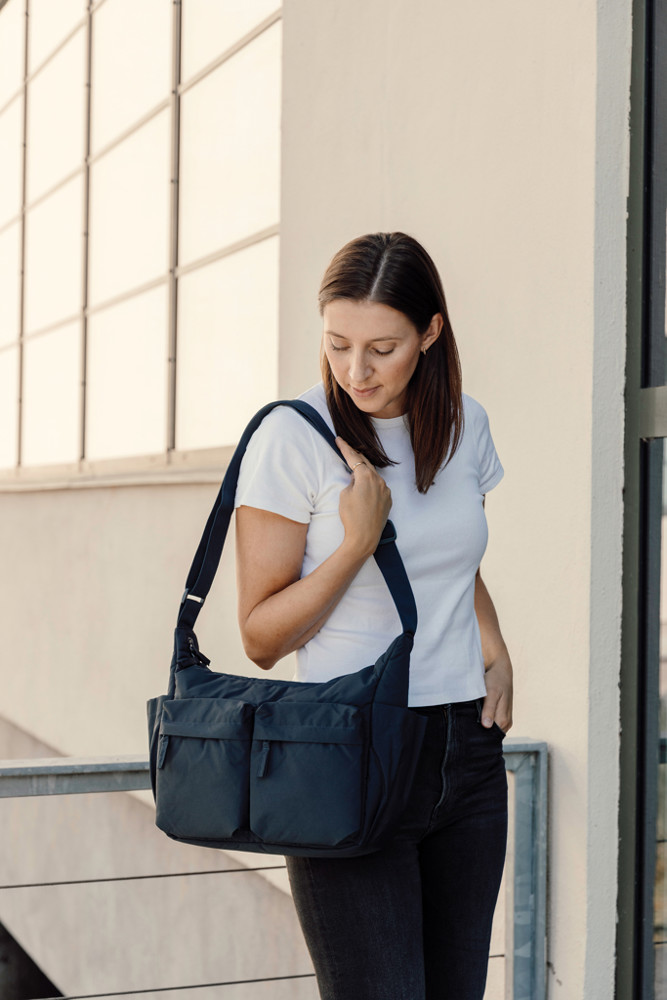 KENTO URBAN RCS gerecyclede nylon gewatteerde schoudertas