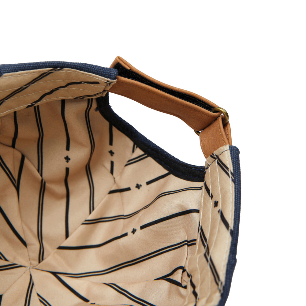 VINGA Bosler AWARE™ recycled canvas cap