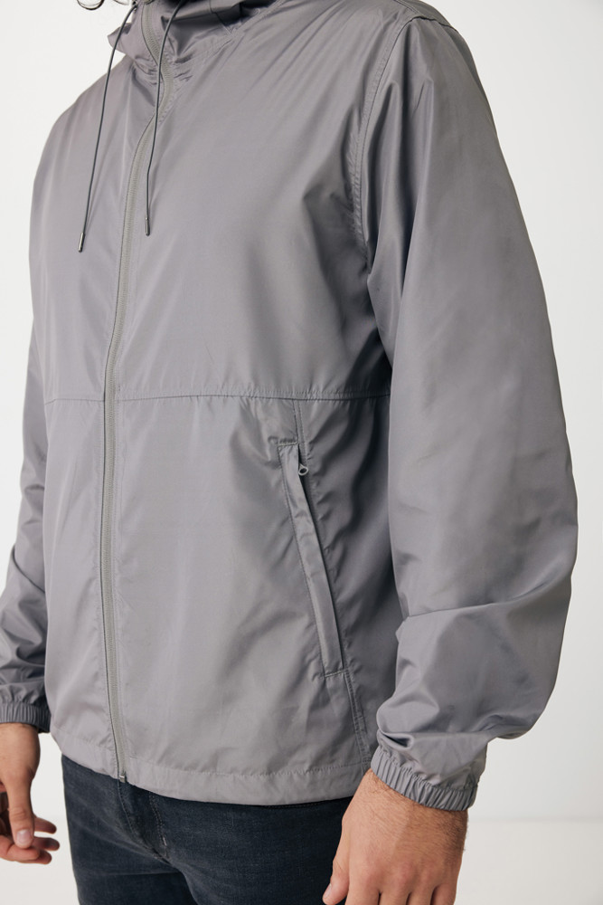 IQONIQ Logan gerecycled polyester lichtgewicht jas