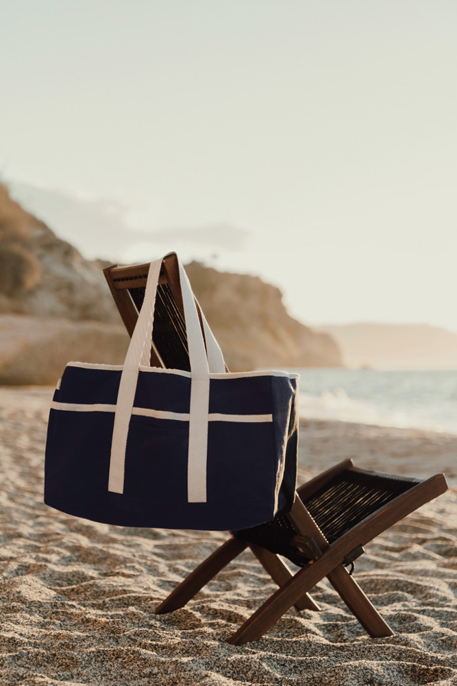 VINGA Volonne AWARE™ recycled canvas strandtas