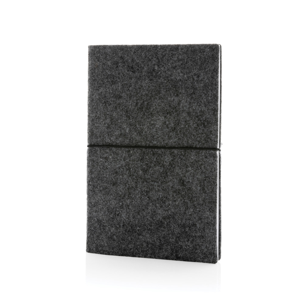 GRS-gecertificeerd gerecycled vilten A5 notitieboek - zwart (± PMS Black)