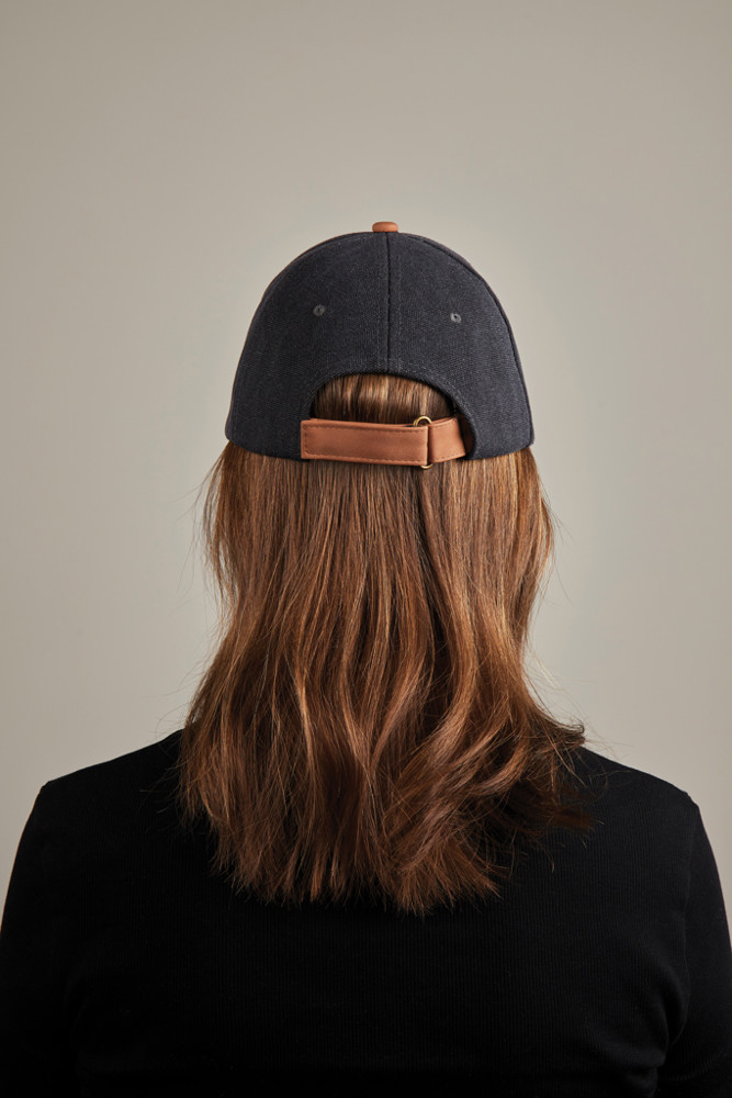VINGA Bosler AWARE™ recycled canvas cap