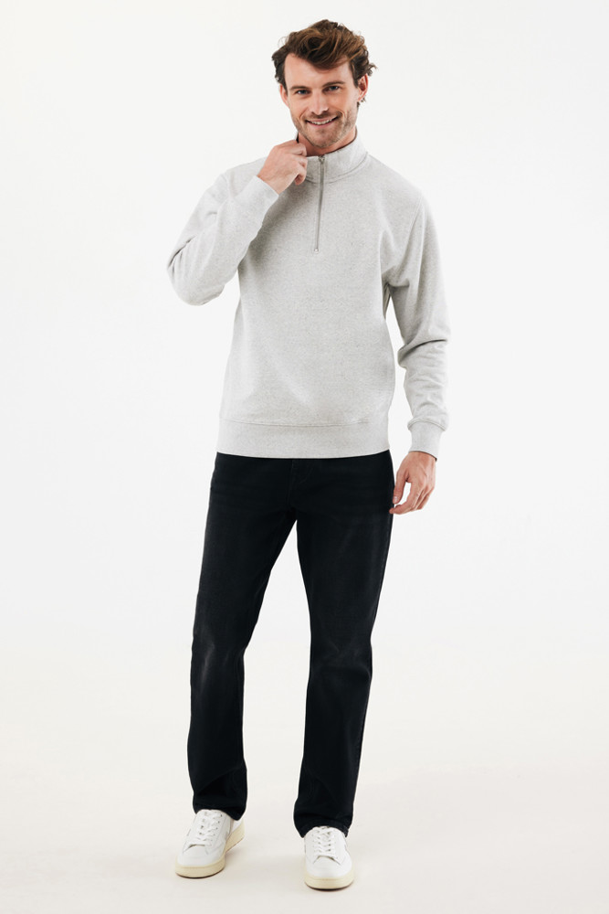 IQONIQ Elgon gerecycled katoen sweater met kwartritssluiting