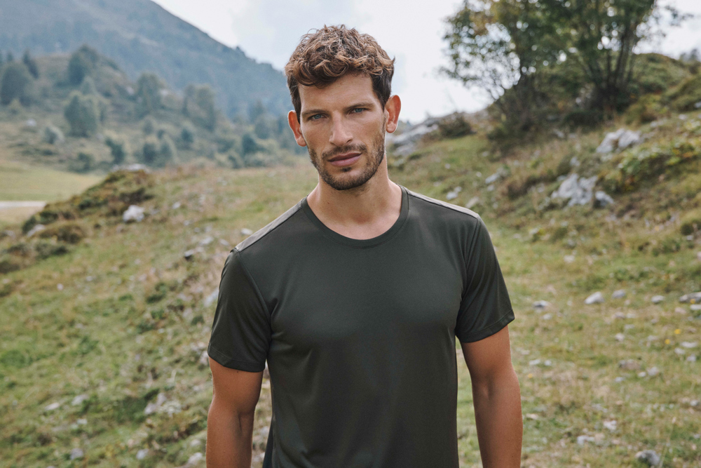 GEYSER T-shirt | essential