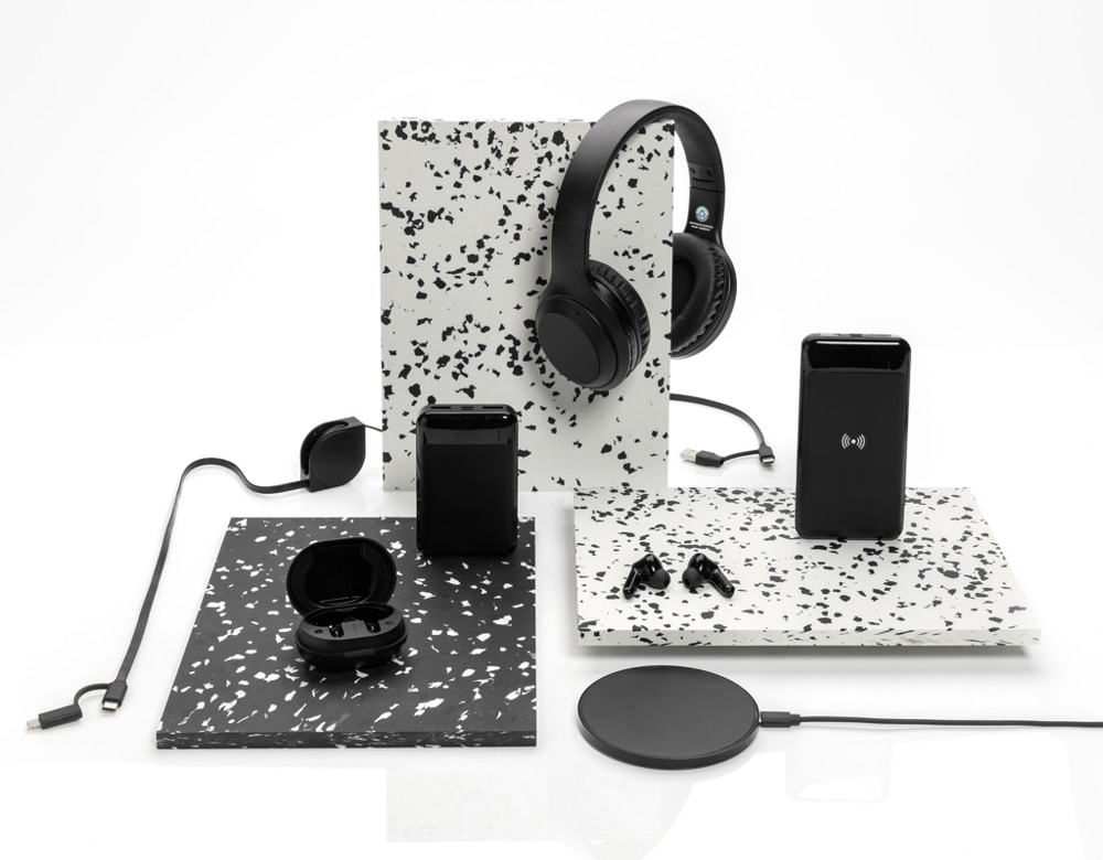 RCS standaard recycled plastic wireless powerbank