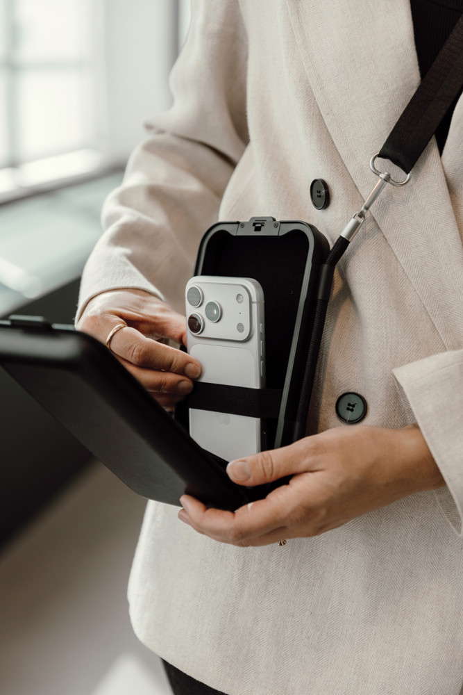 Swiss Peak OSLO RCS Hardshell Reis- en Smartphone Etui
